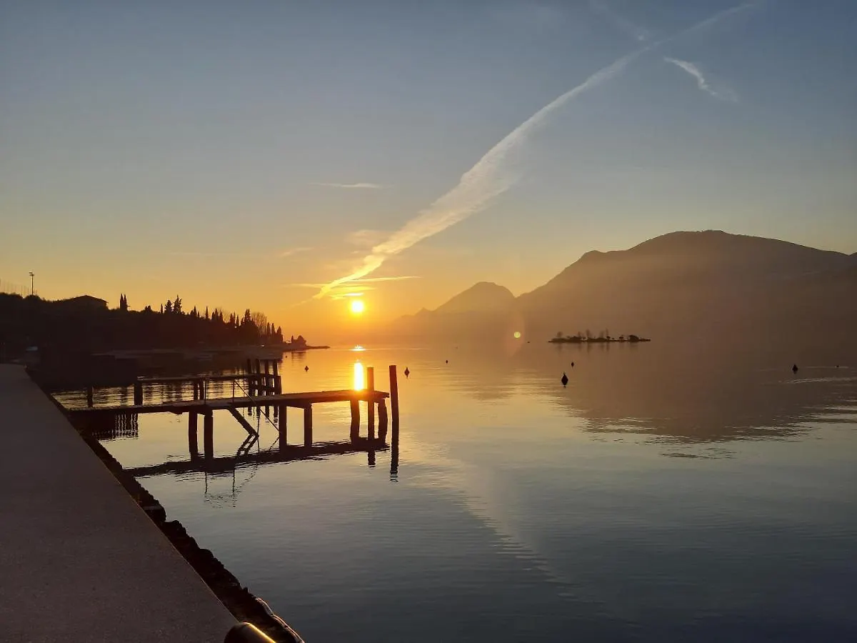 Apartment Appartamenti Prima Luce Brenzone sul Garda