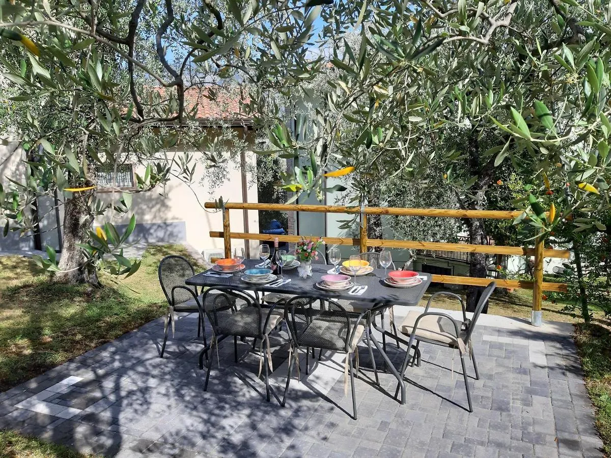 Apartment Appartamenti Prima Luce Brenzone sul Garda