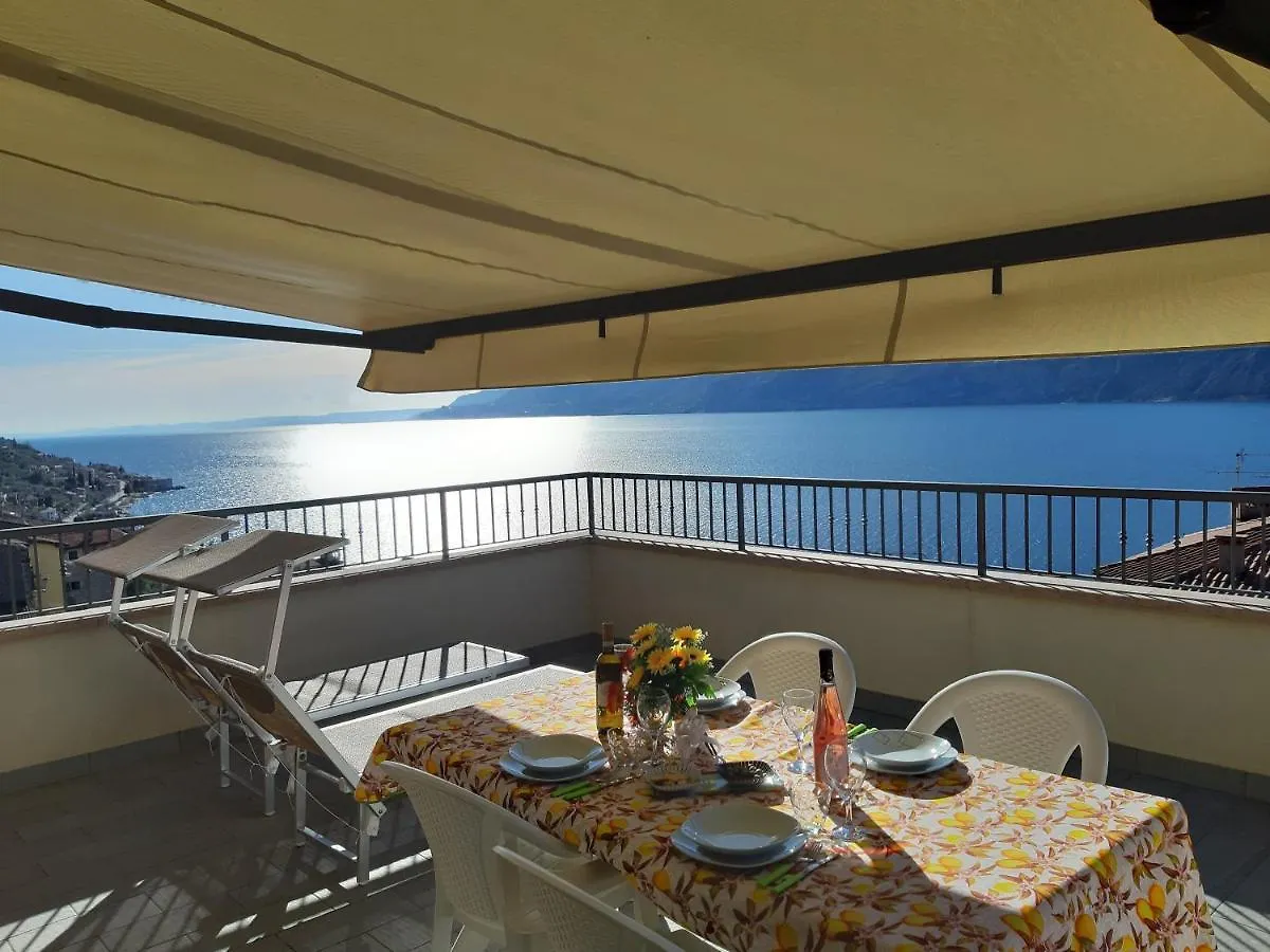 Apartment Appartamenti Prima Luce Brenzone sul Garda Italy