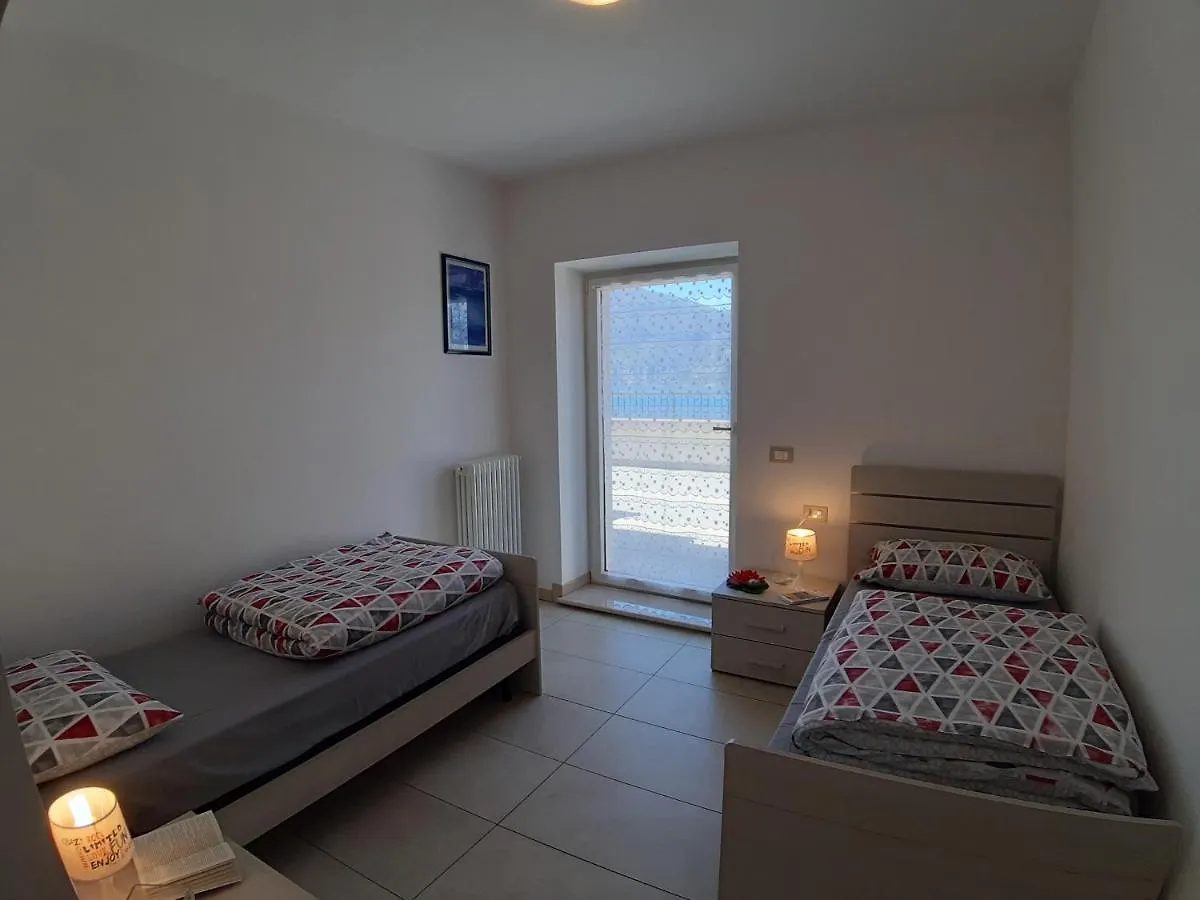 Apartment Appartamenti Prima Luce Brenzone sul Garda