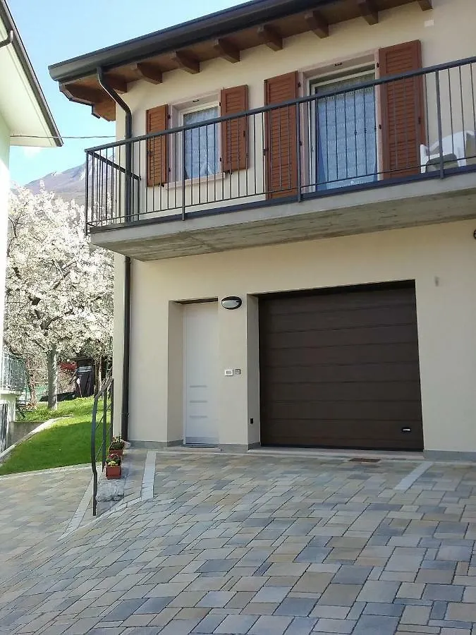 Apartment Appartamenti Prima Luce Brenzone sul Garda Italy