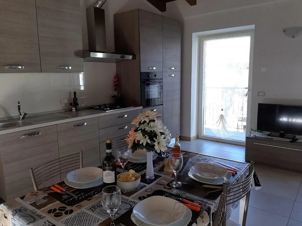 Appartamenti Prima Luce Brenzone sul Garda 0*,