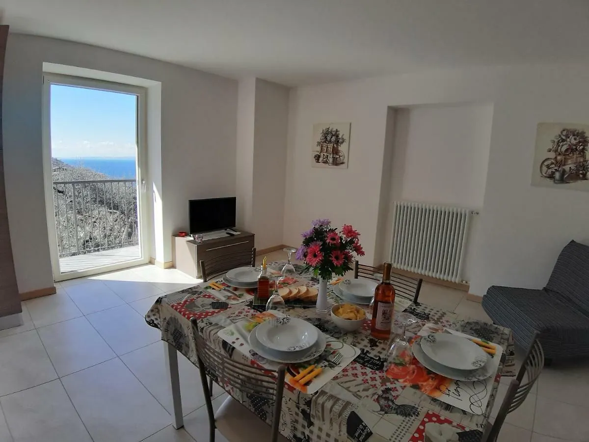 Apartment Appartamenti Prima Luce Brenzone sul Garda Italy