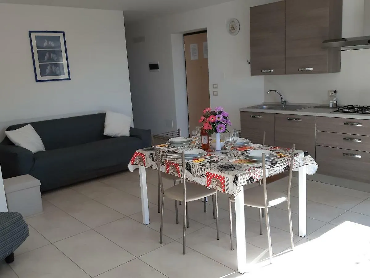 Appartamenti Prima Luce Brenzone sul Garda Apartment