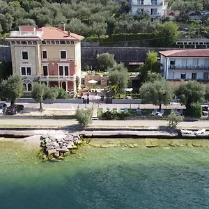 Torre - Atmosfera Romantica Brenzone sul Garda