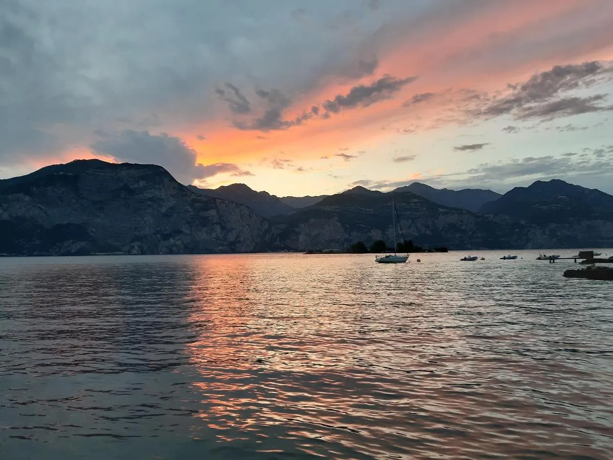 Appartamenti Prima Luce Brenzone sul Garda