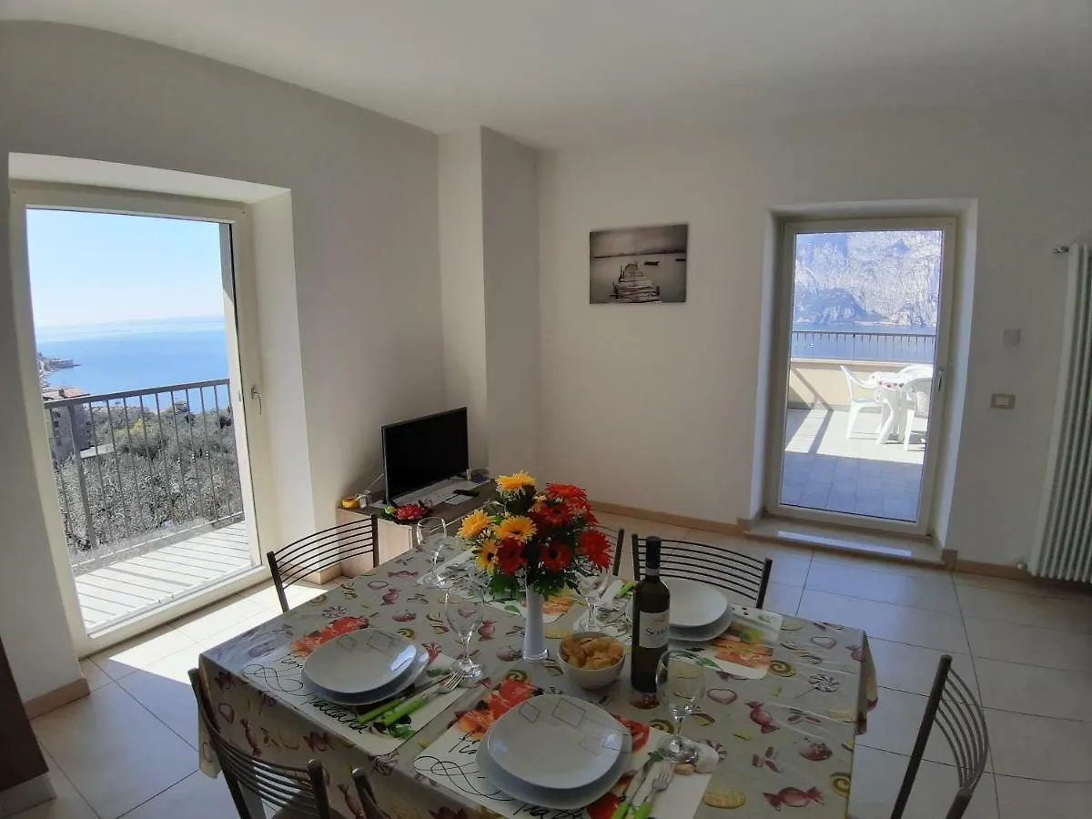 Apartment Appartamenti Prima Luce Brenzone sul Garda